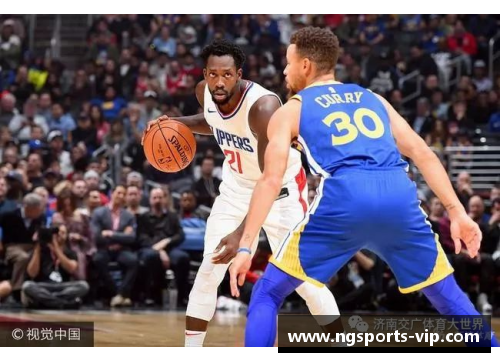 库里为勇士带来胜利，连续5场得分破30分 - 副本